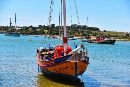 alvor boat in harbour